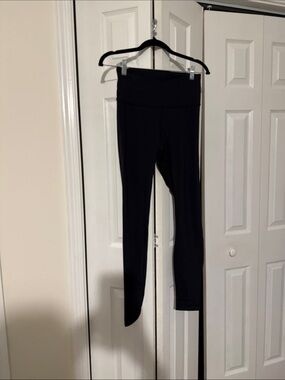 Women’s Black Lululemon High-Waist Active Leggings full length